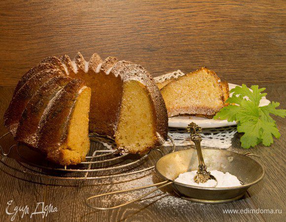 Выпекать при 180 градусах около 40-45 минут. Готовность определяем деревянной палочкой.
Приятного аппетита!