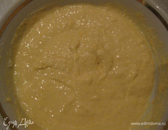 Соду погасить уксусом. Перемешать и оставить на 30-45 минут.