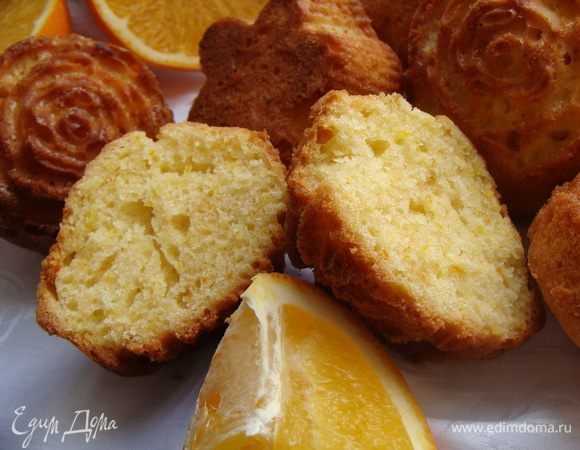 Ставим маффины в разогретую до 180 гр. духовку. Выпекаем 20-25 минут. И вуа-ля! Вкусняшки готовы.

