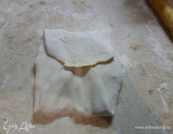 Заворачиваем конвертиком.