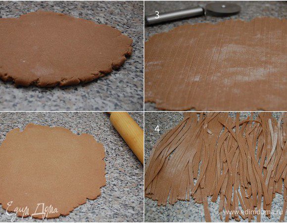 Каждый из трех шариков теста придавить ладонью, присыпать мукой и  раскатать в тонкую лепешку. Тесто очень тугое! Раскатывать крайне сложно! В идеале - воспользоваться машинкой для пасты.  Периодически тесто переворачиваем с одной стороны на другую. Не забываем припудривать мукой по мере необходимости. Ножом для пиццы нарезать на тальятелле желаемой ширины. Готовую пасту выложить на присыпанную мукой поверхность, высушить. Остаток пасты сложила в пластиковый контейнер и убрала в морозилку. 
