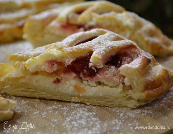 Остудить, посыпать сахарной пудрой по желанию и можно наслаждаться! Приятного аппетита!