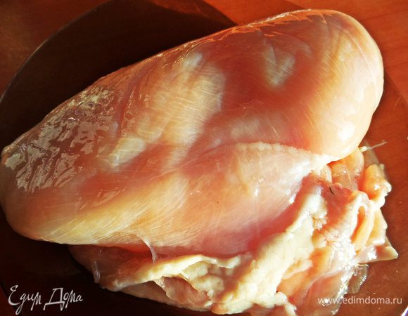 Большую грудку моем, просушиваем.