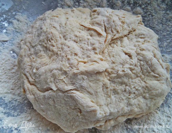 Накрываем и ставим на час в тёплое место.