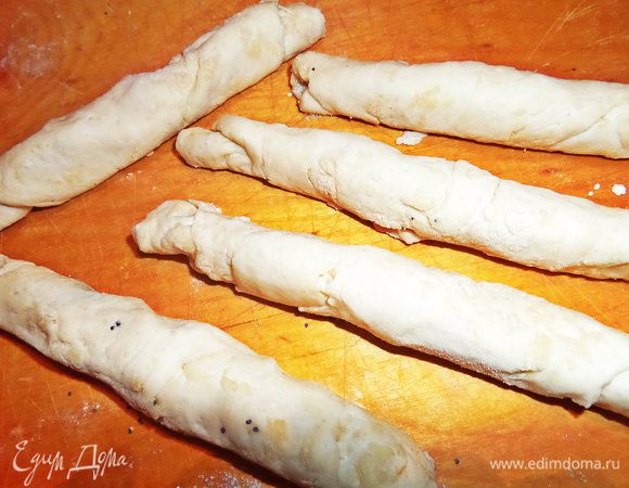 Скатаем в рулетики.