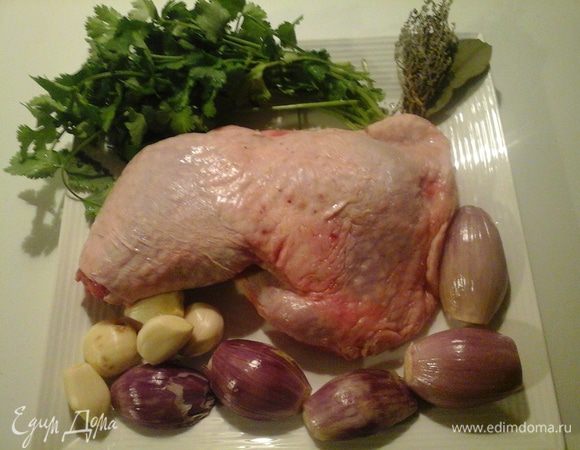 Помыть и очистить все ингредиенты.