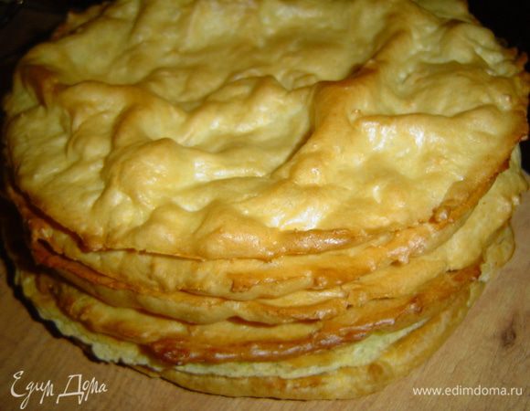 Выпекаем коржи в течении 10-15 минут при температуре 200гр.