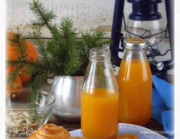 Если вам кажется, что сок густой, то смело можно добавить немного воды перед последним кипячением, а также немного сахара по вкусу. 