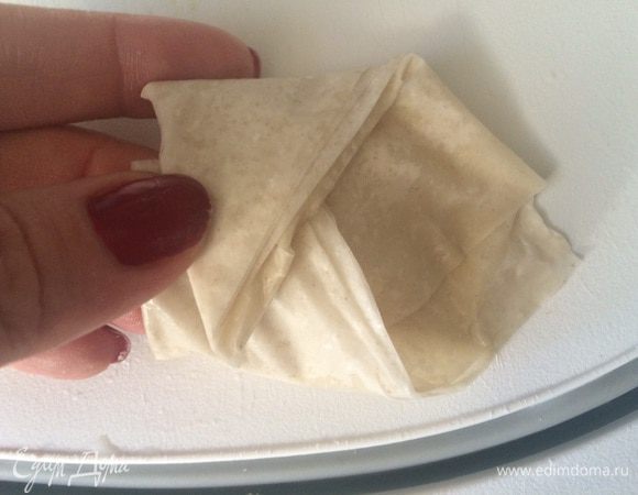 2 угла длинной стороны треугольника скрепляем - это первый вариант формирования рангуна.