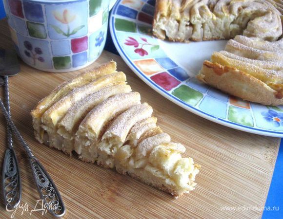 По желанию, можно посыпать (через сито) смесью пудры и корицы  после остывания пирога.