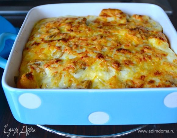 Готовое суфле из ньокков очень красиво поднимется, но после духовки немного осядет. В любом случае, подаем блюдо сразу же!:) 