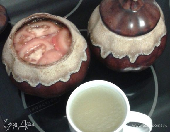  Заливаем горячим бульоном. 