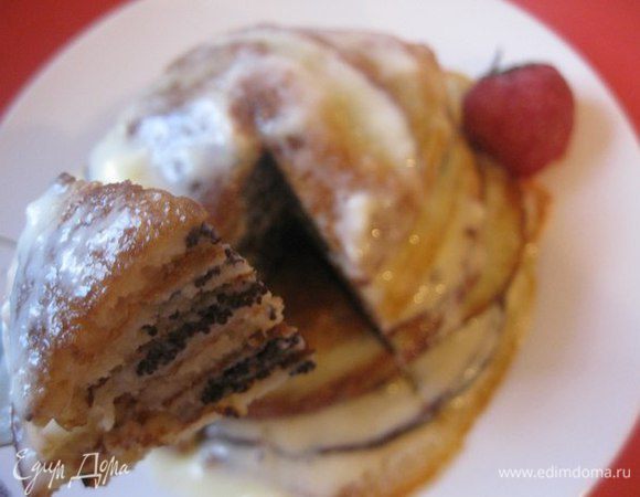 Кусочек вкусного и нежного блинного десерта.
Приятного аппетита!