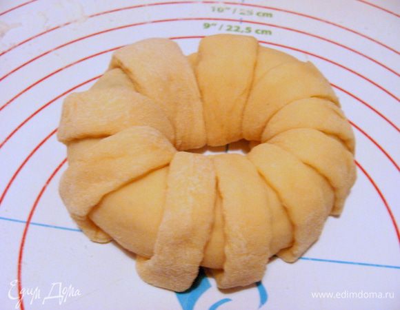 Загнуть в круг.