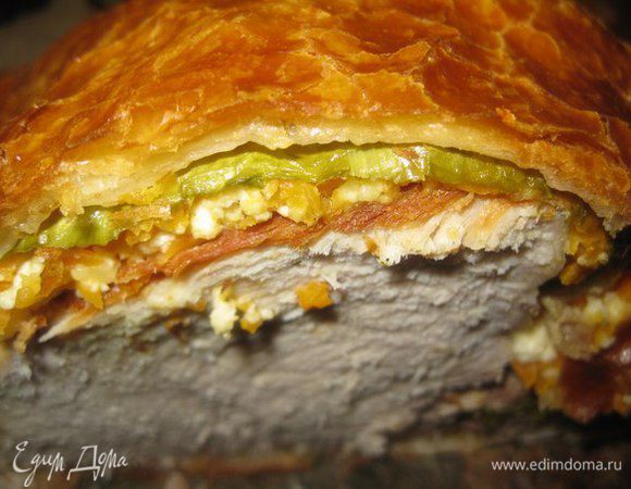 Очень вкусно. Я нарезала его горячим, но когда остынет режется тонко и аккуратнее. Приятного аппетита! 
