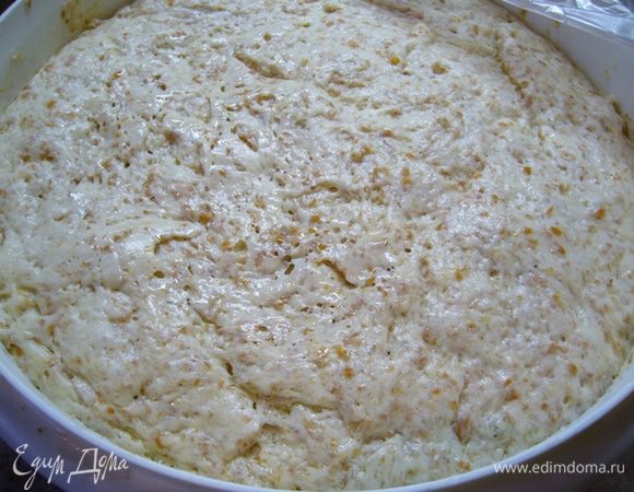 Оно хорошо поднимется! Через час обмять тесто, снова накрыть и поставить в тепло еще на час.