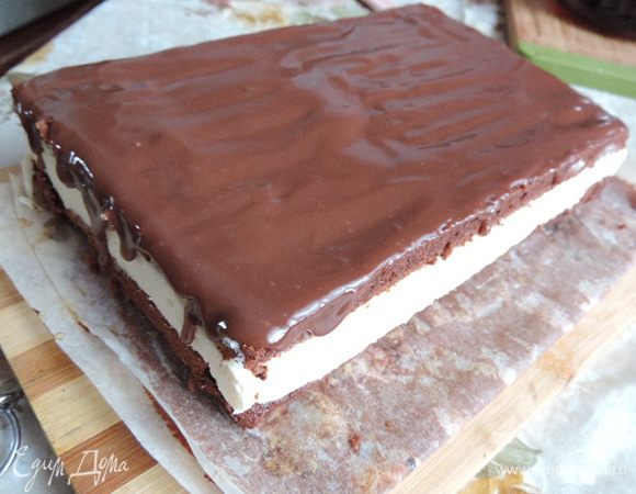 Полученной глазурью покрыть заготовку, отправить в холодильник, пока глазурь полностью не застынет.