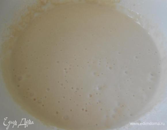 Все ингредиенты смешать в жидкое тесто без комочков. Залить тесто в кулинарный шприц.