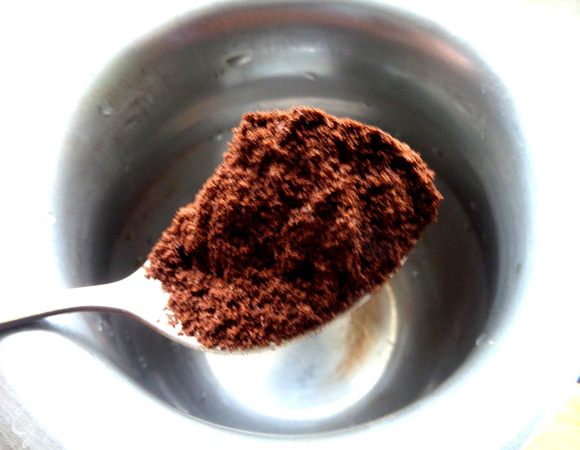 А к оладушкам заварим ароматный кофе для бодрости:)