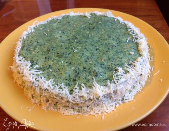 Бока смазать оставшимся творожком, присыпать тертым на мелкой терке сыром. Блинчики пропитаются, пока вы будете заваривать и наливать себе чашку чая :)