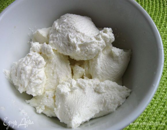 Использовала для блюда 140 грамм смеси сливок с творогом.