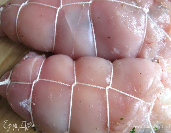 Обвязать кулинарной нитью. 