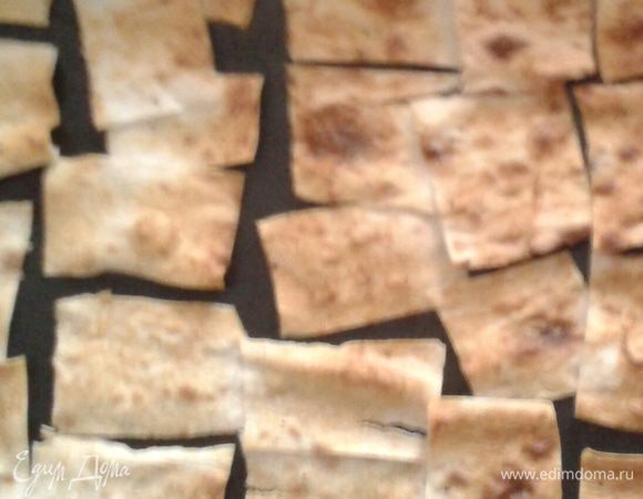 Отправим на 7-10 минут в духовку при 180 градусах.