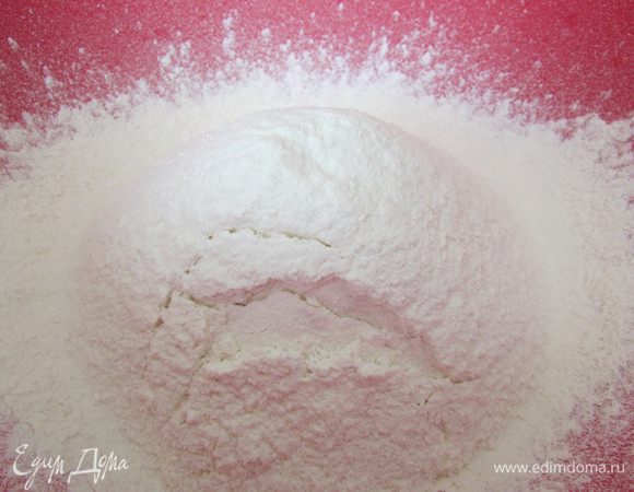 Просеять муку.