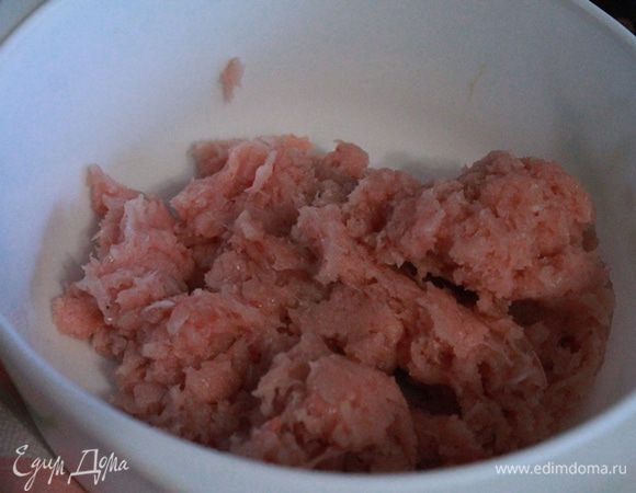 Измельчите филе.