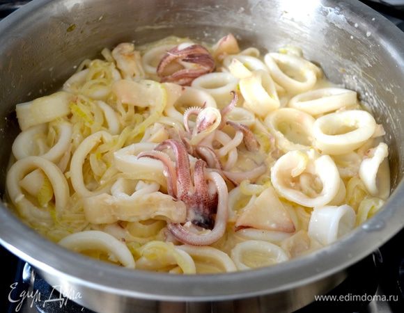 Перед подачей можно посыпать свежим укропом. Вкусно как в теплом, так и в холодном виде.