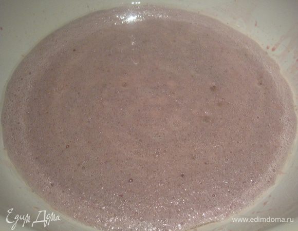 Дать остыть. Когда остынет, добавить соду, растворимый кофе, какао, корицу.