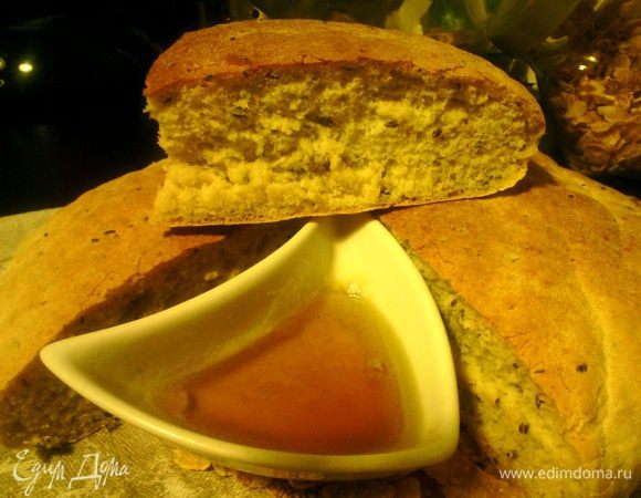 На завтрак, мед с оливковым маслом и хлеб. Будете бодрыми и здоровыми. 
Выбор за вами!
