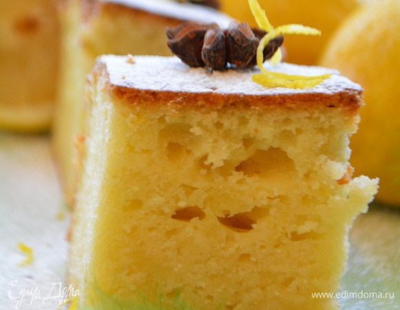 Остудить, вытащить из формы и нарезать на порционные кусочки. Подавать, посыпав сахарной пудрой или полив взбитыми сливками.
Приятного аппетита!