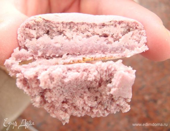 По вкусу похоже на зефир! А по виду фр. macaron, правда?