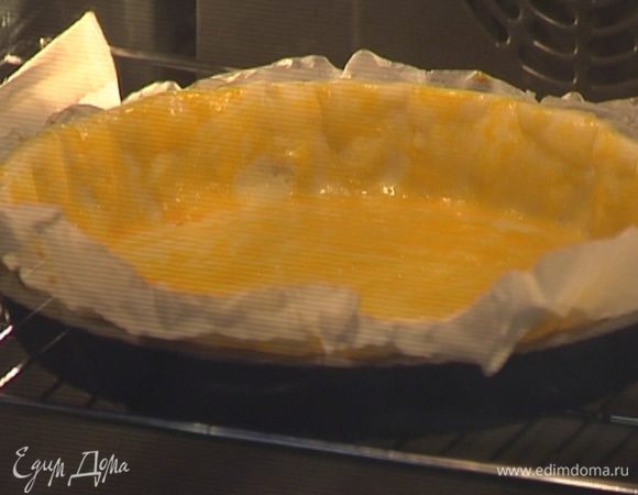 Отправить форму с тестом в разогретую духовку на 10 минут.