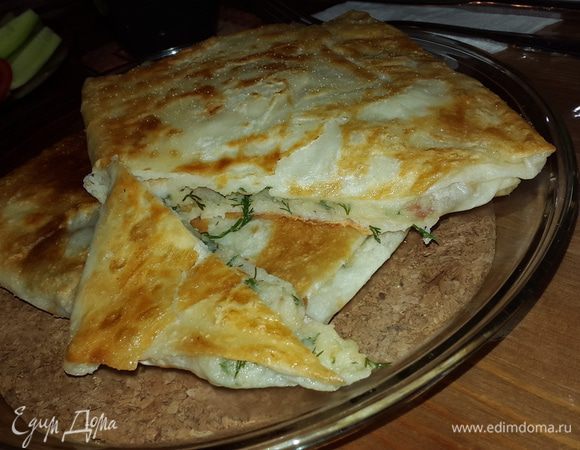 Подаем с овощами. Мужчина съест 2, может 3 таких конвертика, женщине же вполне будет достаточно одного, они очень сытные.


Приятного аппетита и вкусного всем Поста!
