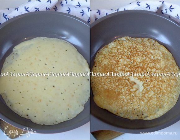 На разогретой сковороде выпечь блины.