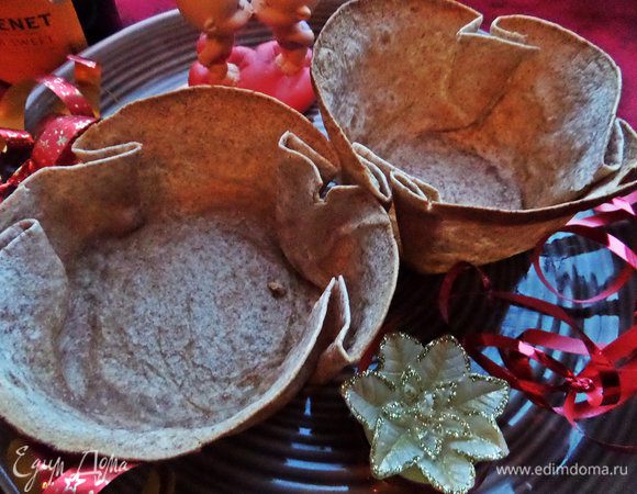 В это время готовы наши корзиночки, они отлично держат форму!