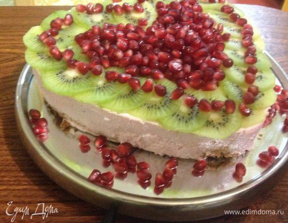 Развести 1 упаковку желе в 300-350 мл воды, дать остыть.