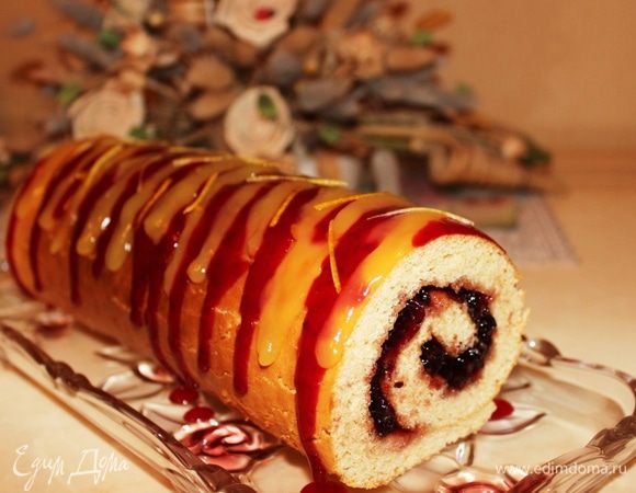 Простой в приготовлении рулет вполне подойдет для будничного дня и даже немного скрасит его и доставит удовольствие. Угощайтесь!