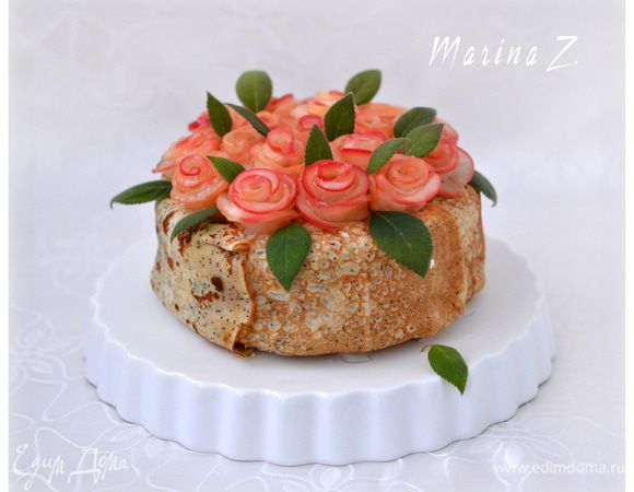 Украсить торт розами...