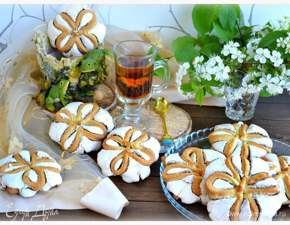 До золотистого цвета.