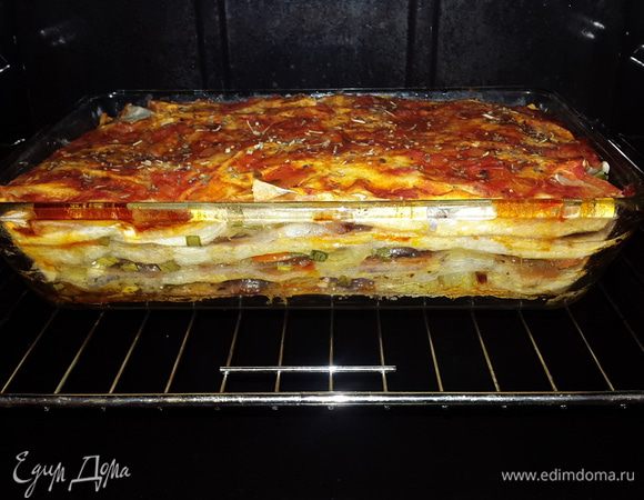 Затем убираем фольгу и продолжаем запекать ещё около получаса.