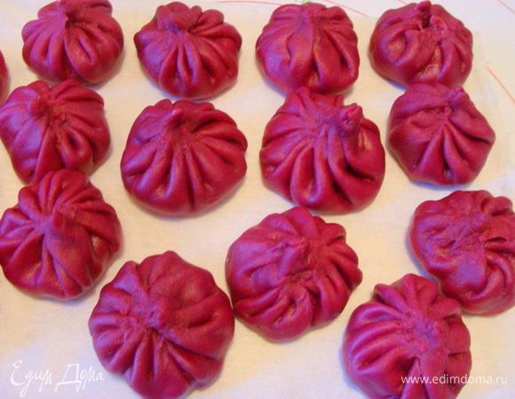 Слепить хинкали.