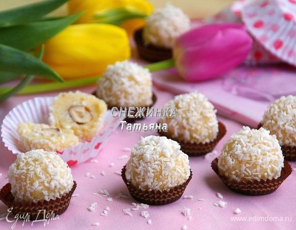 Вкусного и яркого праздника вам, милые дамы!