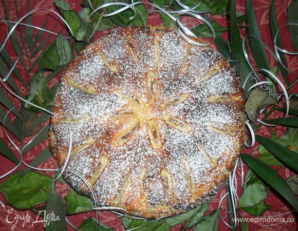 Выпекаем при температуре 150-160С не более, это очень важно, так как если будет выше, то корж сгорит, а начинка не пропечется. Чизкейк нужно хорошо охладить, чтобы начинка хорошо застыла. 

Разрезаем и приятного чаепития!