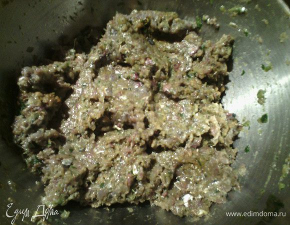 Сделать фарш. Я оставила на ночь пропитаться. 