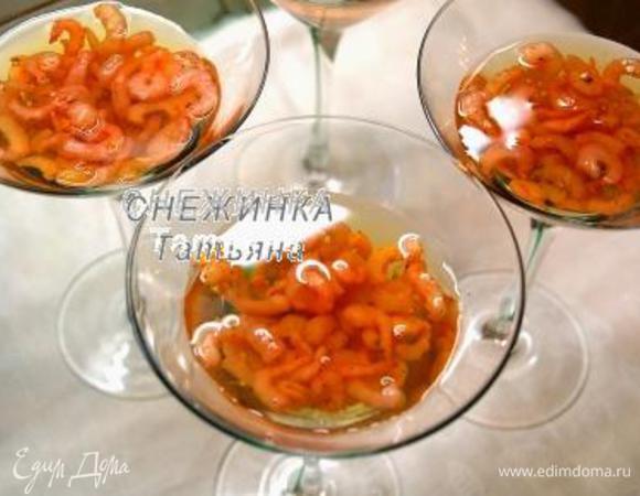 Заливаем подготовленным вином. Ставим в холод до застывания на 1-1,5 часа.