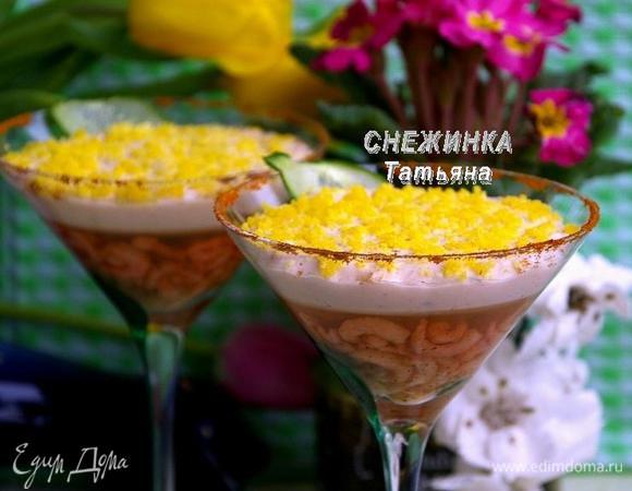 До подачи храним в холодильнике.