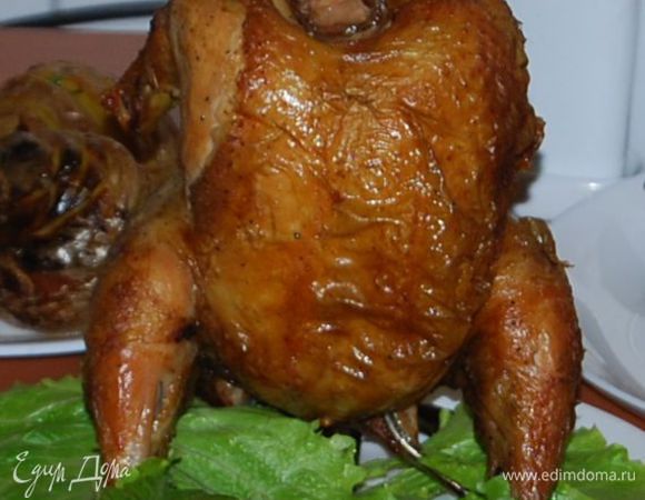 Места много в тандыре, поэтому мы еще и курицу вместили.